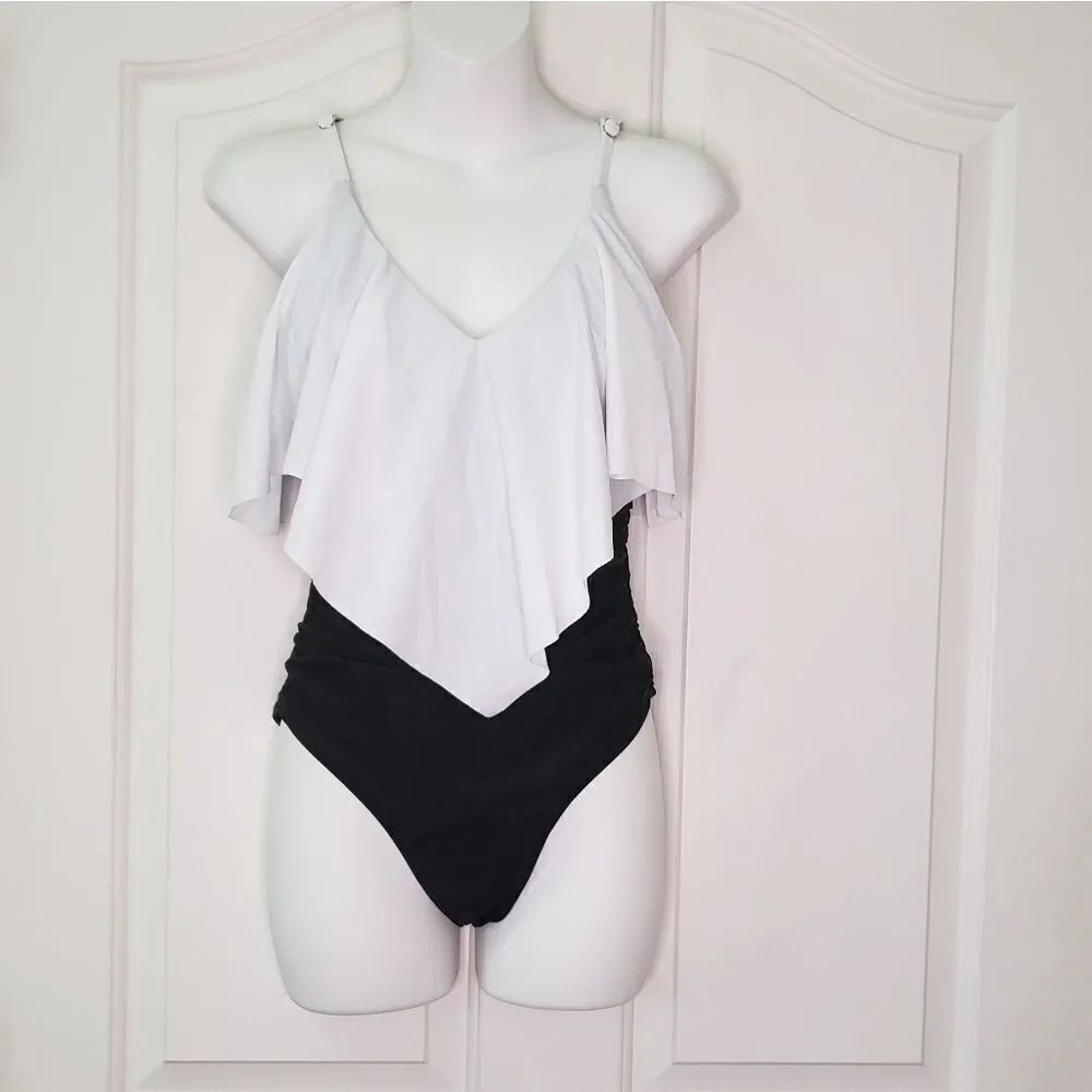 NWOT Swimsuit One Piece